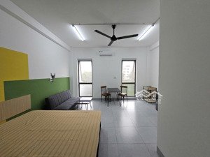 cho thuê căn hộ dv (full nội thất)có ban công 4.5tr/th- cửa sổ lớn 4tr/th.