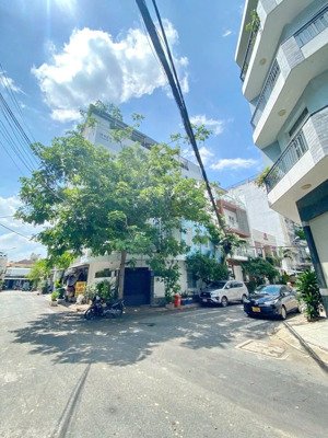 bán nhà góc mặt tiền đường số lý phục man (6x10.5) giá chỉ 8tỷ8 thương lượng