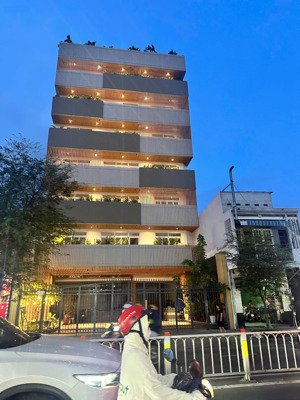 bán tòa nhà chdv siêu vip ung văn khiêm - 12x30m - hầm 7 tầng - hdt: 290tr/tháng - giá bán: 45 tỷ