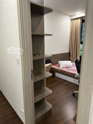 mình cần nhượng lại căn hộ đang thuê masteri b vinhomes smart city