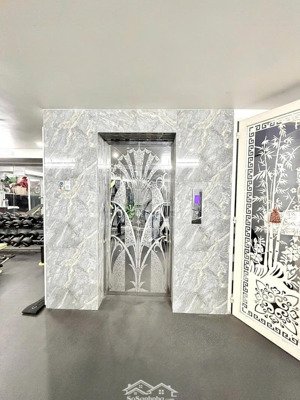 bán tòa khách sạn đường 7m lê thị riêng quận 1 - dt 8x20m 5 tầng có hđt 130 triệu giá 30 tỷ tl