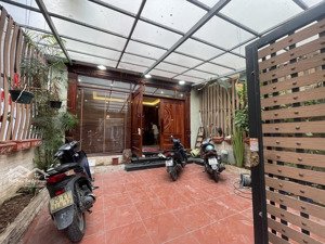 siêu phẩm biệt thự lô góc bồ đề, long biên gần bv tâm anh nở hậu sân vườn rộng 90m giá 25 tỷ