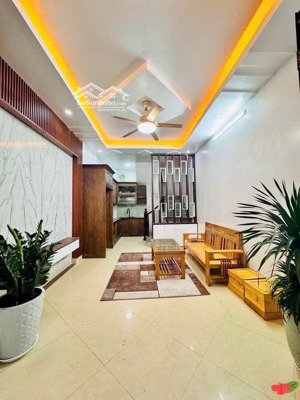 siêu hiếm rẻ bán nhà cầu giấy phân lô - ô tô tránh - kinh doanh - 40m - 4 tầng - 6 ngủ - 14tỉ