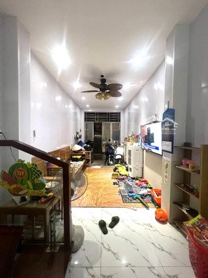 bán nhà riêng 328 nguyễn trãi, thanh xuân 34m, ở ngay, 10m ra phố kinh doanh ô tô, chỉ hơn 7 tỷ