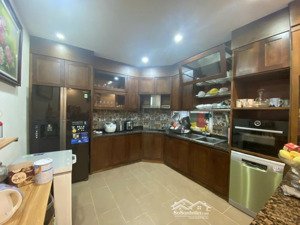 bán biệt thự 3 tầng tại tư đình diện tích: 126 m² lô góc 3 mặt thoáng giá: 22 tỷ 600 triệu