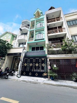 giá cực tốt chỉ 23,5 tỷ sở hữu ngay căn nhà mt 5 tầng. 4x16m đường đặng dung, q1