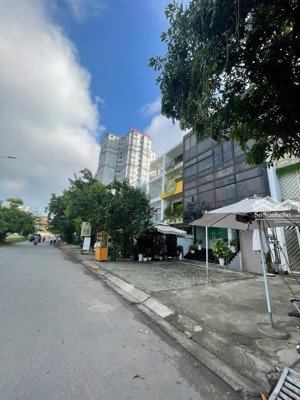 bán toà chdv tương lai mặt tiền đường số 85 tân quy - dt 10x20m hầm 7 tầng có hđ 300tr/th giá 36 tỷ