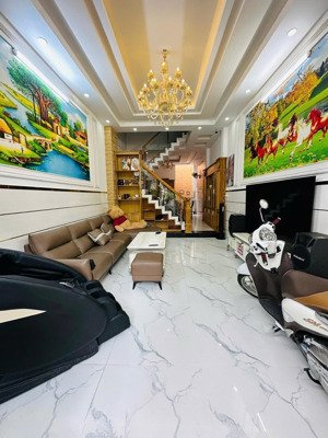 nhỉnh 6 tỷ - bán nhà 4 tầng - 4x15 - hẻm 6m - giáp tân kỳ tân quý, bình tân - tặng full nội thất