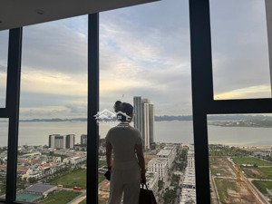 bán căn 3pn vip nhất dự án icon 40 tầng cao view biển