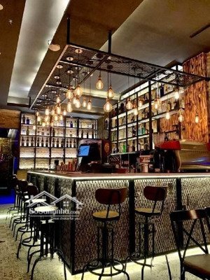 nhà mặt tiền nguyễn thái học q1 đang kinh doanh cà phê