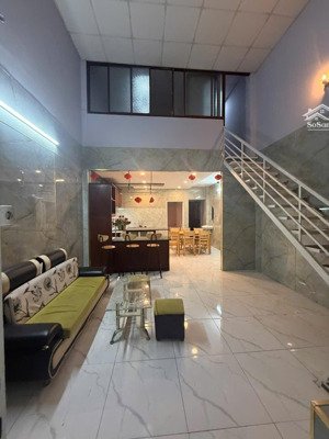 bán nhà 1 trệt 1 lững 65m2 - ngang 4,5m2 - đường quang trung - giáp hiệp phú q9trục gần ngã tư tđ