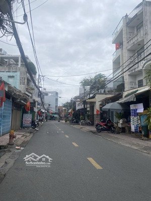 bán nhà mặt tiền 3 tầng, đường 10m, phong phú, 116m2, (ngang 4.5*25), giá 13x tỷ