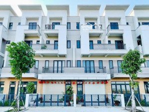 căn liền kề đẹp 4 tầng trung tâm bắc ninh sát quỹ đất 9 tòa chung cư