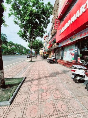 mặt phố quyền lực ngô gia tự long biên 2 mặt thoáng kinh doanh đỉnh 97m 5 tầng 33,5 tỷ