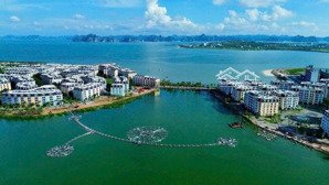skym hạ long - căn hộ view hồ nhạc nước và vịnh hạ long