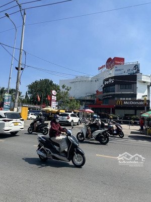 bán nhà mặt tiền phạm hùng quận 8, 4x31, nhỉnh 16 tỉ