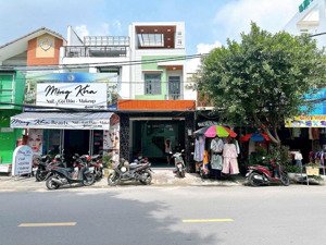 bán nhà 4x20m.đúc 3 tấm.mặt tiền đường trần thị cờ(đoạn gần chợ)phường thới an.q12.lh 