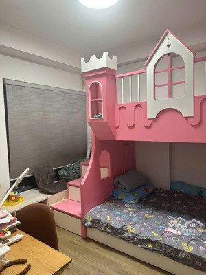 cần bán căn 2 ngủ 2vs 65m toà c westbay giá 3.89 tỷ bao phí hướng đông nam cực đẹp