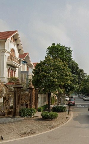 bán tòa biệt thự đa chức năng trung tâm linh đàm 250m2 thang máy 5 tầng