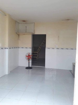 chủ nhà dễ tính cho thuê nhà nguyên căn q4