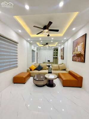 Cần bán gấp căn hộ 2 ngủ Học Viện kỹ thuật quân sự, 65m2, full dồ nội thất, hơn 3 tỷ