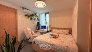 cho thuê căn hộ hud building siêu xinh,gần biển, gần chợ. đẹp quá mn liên hệ em ngay ạ.