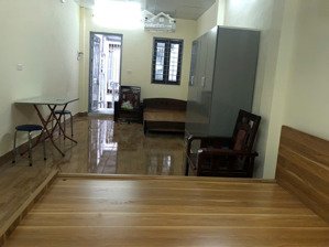 chính chủ cho thuê phòng tầng 3, diện tích 30 m2 tại số 10 ngõ 68 phố nam đồng, đống đa, hà nội
