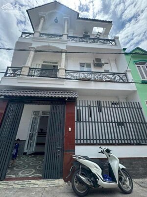 Bán Biệt Thự MiNi Dương Thị Mười, 3 Tầng DT Sàn 178m2, Căn góc 2mặt tiền, Đường 6m xe hơi ngủ trước nhà