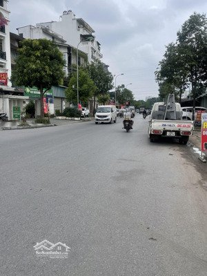 bán nhà văn quán, hà đông, 105m² x 5 tầng thang máy, 2 mặt tiền, kinh doanh, vỉa hè, chỉ 29 tỷ.