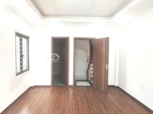 chủ cần bán gấp lĩnh nam - hoàng mai 35m - 5 tầng xây mới - chỉ 5.8 tỷ.