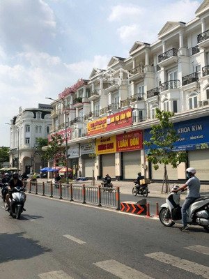 bán căn biệt thự góc khu cityland garden emart, dt: 6 x 21m