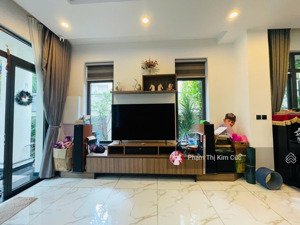 biệt thự view hồ 176m2 vip nhất lakeview city. cho thuê 50 triệu nhà 3pn - 4wc sẵn nội thất cao cấp