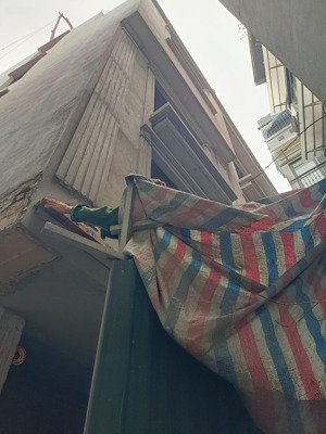 8.34 tỷ-31m2-5 tầng thang máy mới-gần phố-lò đúc-trần khát chân-hbt