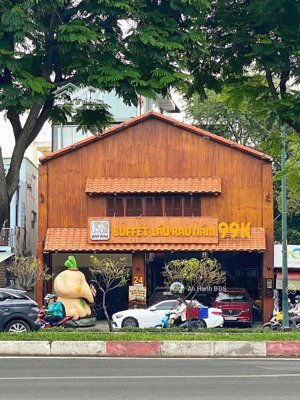 hạ gấp 15 tỷ! bán nhà mặt tiền phạm văn đồng, gò vấp. dt 11x50( 600m2)cho thuê 190 triệu. giá 85 tỷ