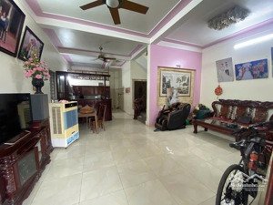 nhà 3 tầng mới mặt đường ô tô tránh-thôn..kim chung- sát kcn btl-cách viện nhiệt đới 500m