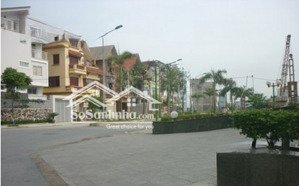 cho thuê biệt thự vạn phúc hà đông dt165m2,mt10m,đường 17m,nhà hoàn thiện đẹp,giá 25tr/tháng