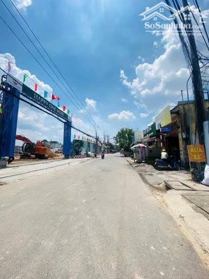 bán đất vị trí vàng đối diện cổng chung cư, gần chợ bình hoà, lái thiêu 15