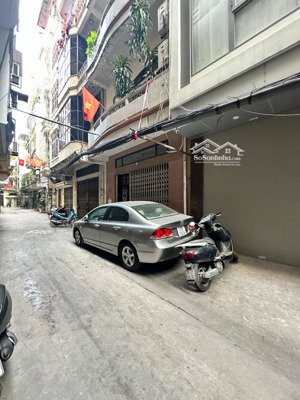 18,4 tỷ , phân lô đường láng 44m2*5t . mt 5,2m .