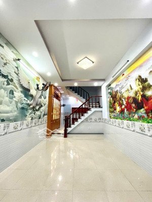 nhà mới 4 tầng. đ.mã lò. bình tân. 4m x14m. 4 pn 4wc. 6tỷ850. hỗ trợ bank. tặng nội thất.shr.