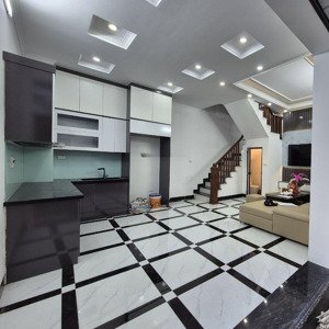 nhỉnh 6 tỷ sở hữu ngay nhà riêng mới tinh kim giang 33m, mt4,6m, nội thất đầy đủ, 1 nhà ra phố