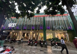 cho thuê nhà mặt phố nguyễn trãi, mt 17m, dt 500m2, view siêu hot-giá siêu hời