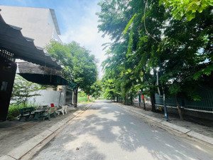 bán đất biệt thự 8x18 - kdc phong phú 4 - đối diện cụm trường học phong phú