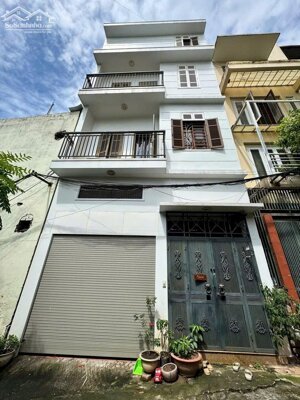 CHO THUÊ! Nhà Lạc Long Quân, Cầu Giấy: 70m2 x 4T, MT 6m, 23 tr/th, Gara ô tô