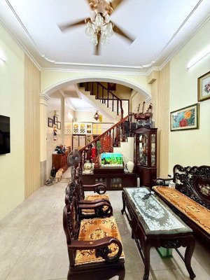 bán nhà riêng ngã 4 mai dịch, cầu giấy 10 phòng khép kín 40tr/th, 10m oto, ngõ 4m thông kinh doanh