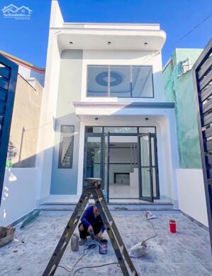 Bán nhà gác lửng ngay trung tâm Tp Tân Uyên giá 1ty9