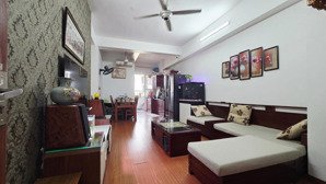 chính chủ bán nhanh căn hộ 2pn,75 m2, full nội thất. giá 3,8 tỷ tòa ct5 xa la, hà đông. sổ đỏ