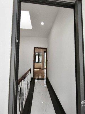 ngay công viên-hxh thông vào nhà-mới đẹp ở ngay-full nội thất-55m2-4tầng-4pn-thống nhất gv-6tỷ8 tl