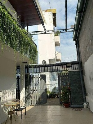 bán nr 119m2, 12,3 tỷ ở huỳnh tấn phát, phú thuận, q7, hcm