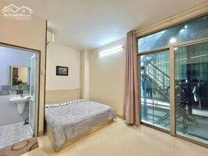 Tôn Tất Thuyết Q4, ưu tiên sinh viên đại học Luật, Nguyễn Tất Thành