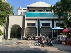 chỉ một căn duy nhất!!! mặt tiền đường trần quốc thảo quận 3